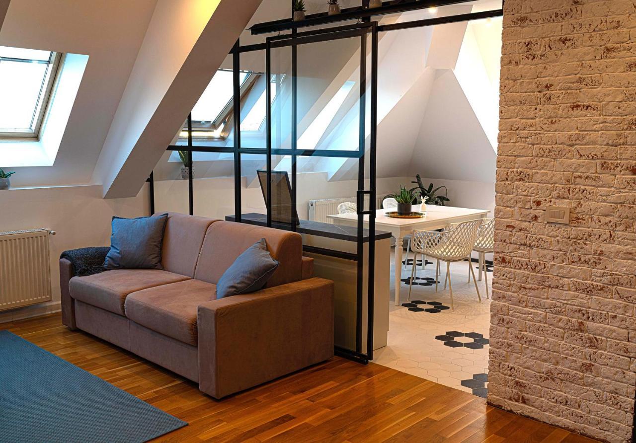 Urban Oasis Apartments With Parking Bucharest Exterior photo