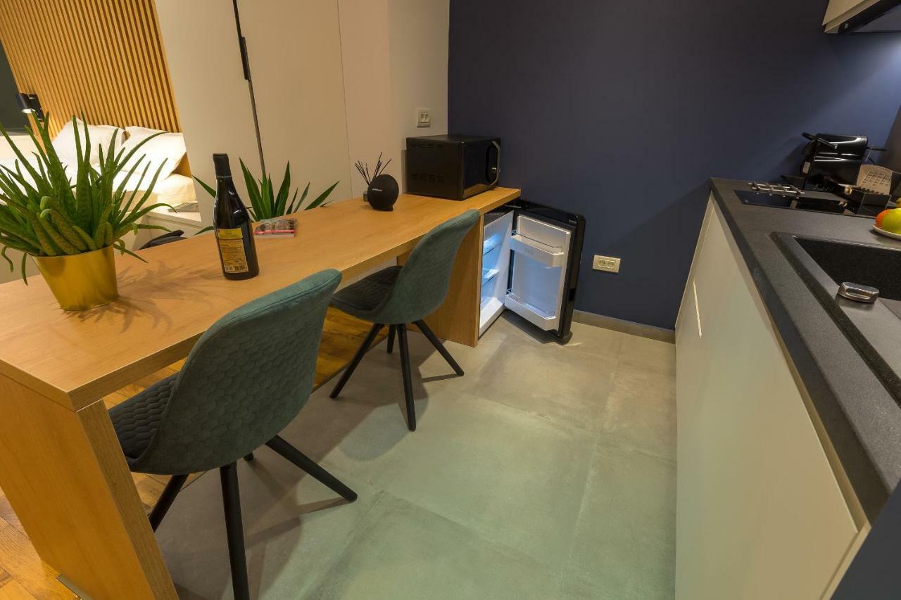 Urban Oasis Apartments With Parking Bucharest Exterior photo