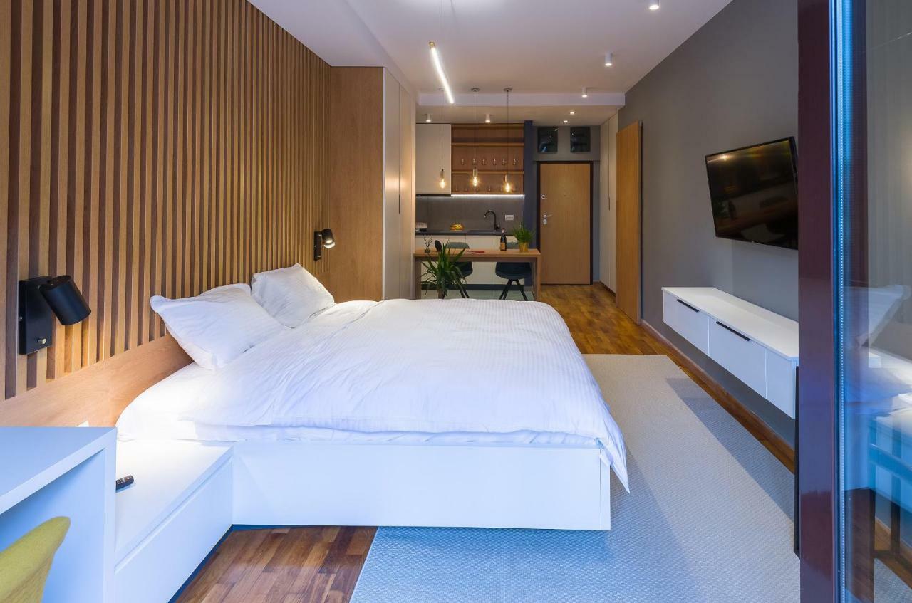 Urban Oasis Apartments With Parking Bucharest Exterior photo